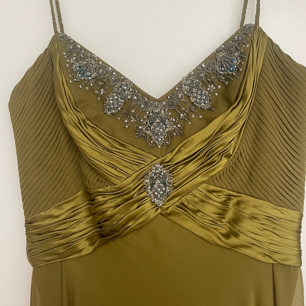 Badgley Mischka evening gown